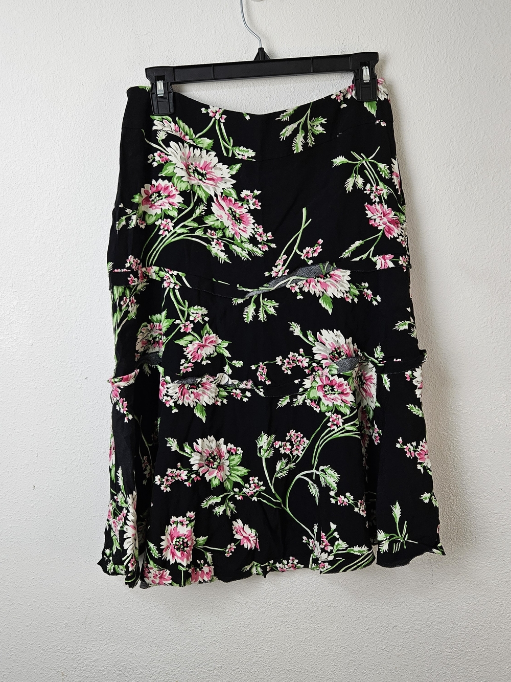 Cabi Floral Tiered A-Line Skirt - Black with Pink & Green Floral Size 6